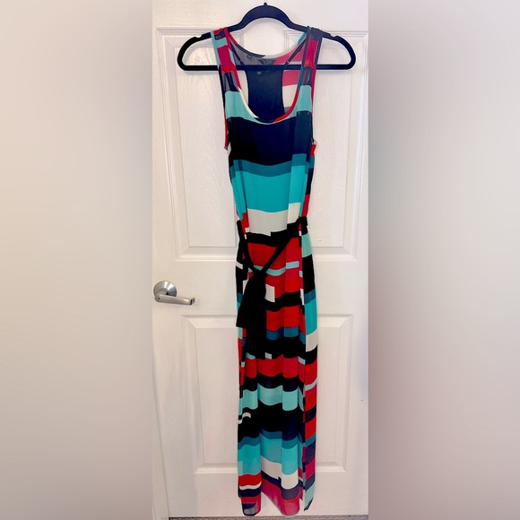 Guess Alex Sleeveless Maxi Dress with slit and sash belt. Size small - Picture 2 of 5